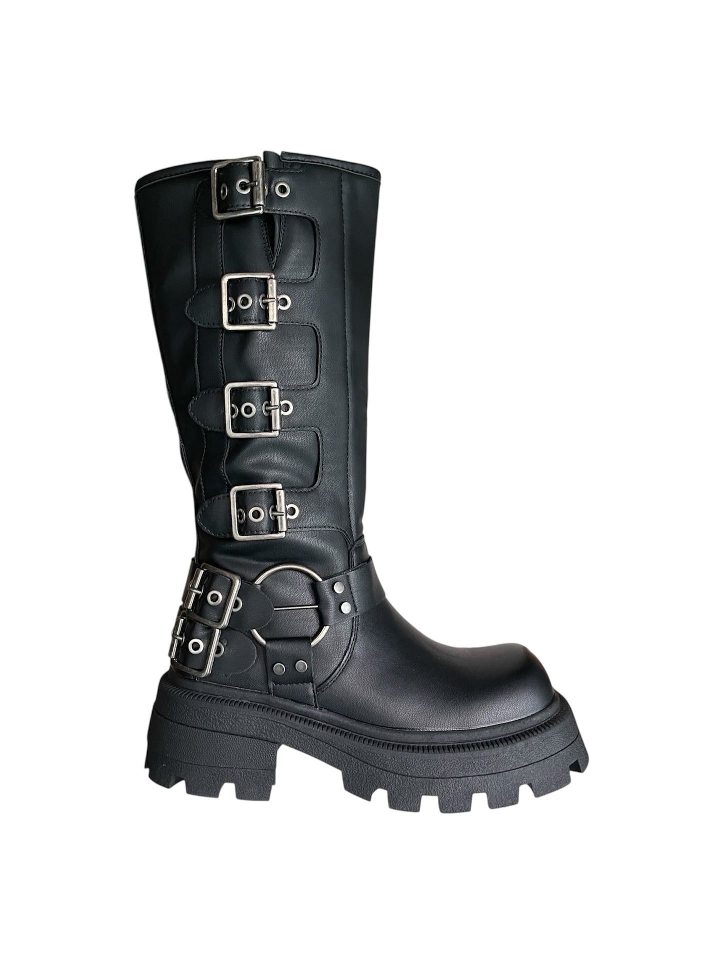 Bota Efecto Cuero Negro Con Hebilla y Plataform