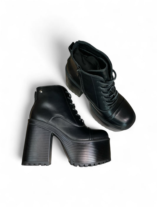 Botin Efecto Cuero Negro Con Plataforma y cordón
